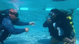 aqualungs50.com - Extra Special Scuba Lesson thumbnail